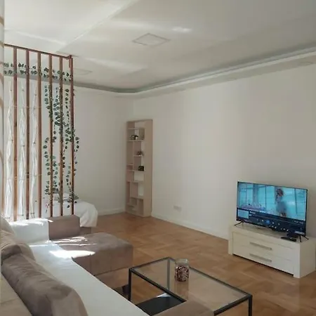 Appartement Center&riverside Naki Belgrade