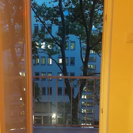 Center&riverside Naki ベオグラード